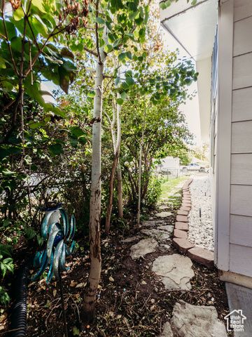 455 E 6100 N, Kenilworth, UT 84529