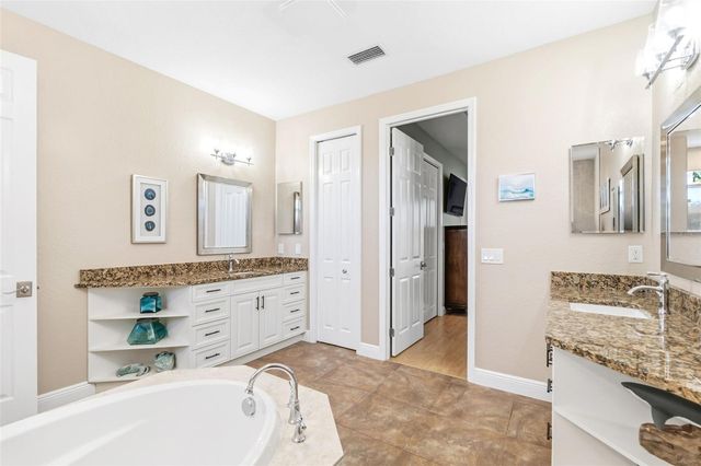 7020 SCRUB JAY DRIVE, Sarasota, FL 34241