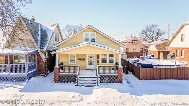 1070 2nd Street, Wyandotte, MI 48192