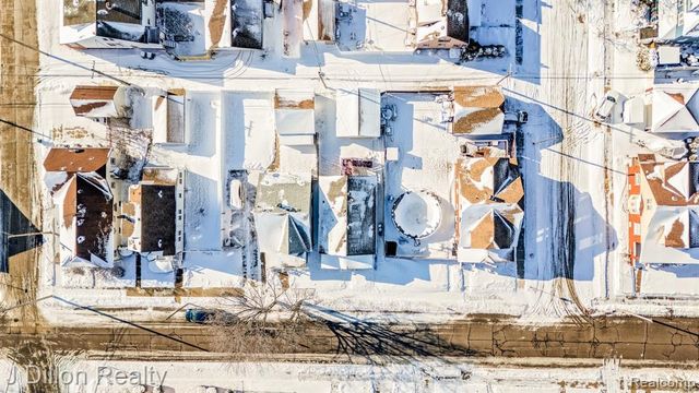 1070 2nd Street, Wyandotte, MI 48192