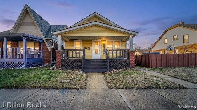 1070 2nd Street, Wyandotte, MI 48192