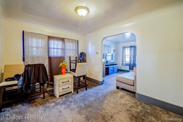 1070 2nd Street, Wyandotte, MI 48192