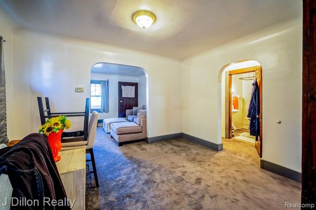 1070 2nd Street, Wyandotte, MI 48192