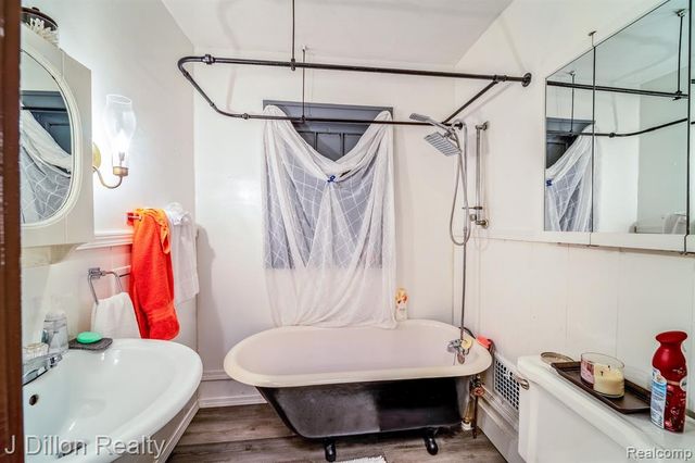 1070 2nd Street, Wyandotte, MI 48192