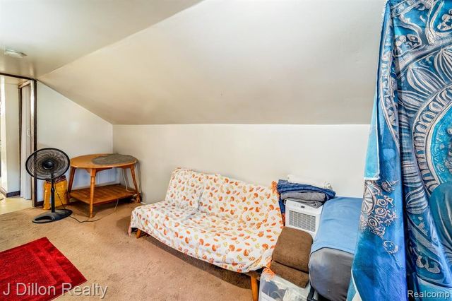 1070 2nd Street, Wyandotte, MI 48192