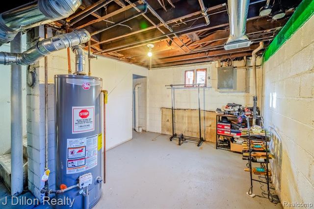 1070 2nd Street, Wyandotte, MI 48192