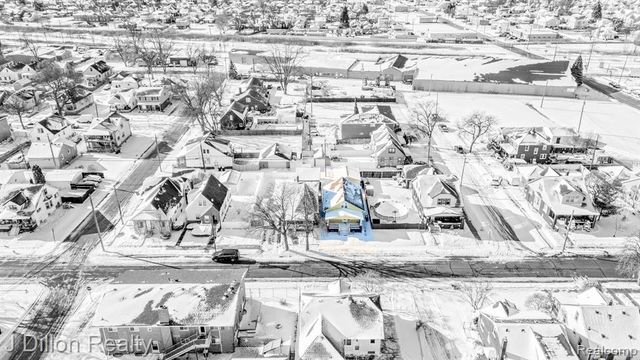 1070 2nd Street, Wyandotte, MI 48192