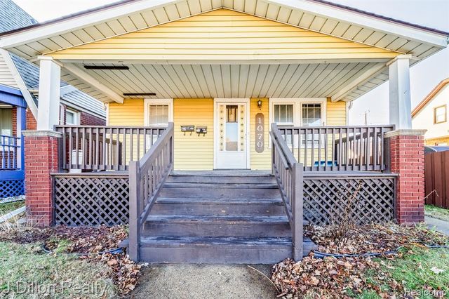 1070 2nd Street, Wyandotte, MI 48192