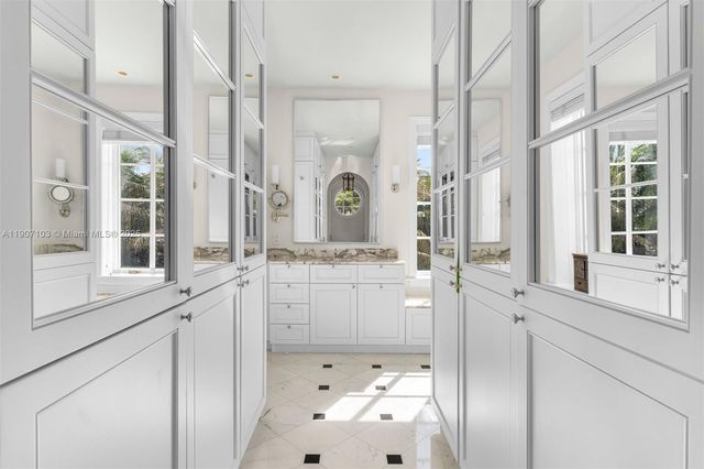 1004 Cotorro Ave, Coral Gables, FL 33146