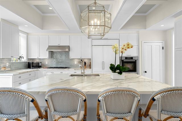 1004 Cotorro Ave, Coral Gables, FL 33146