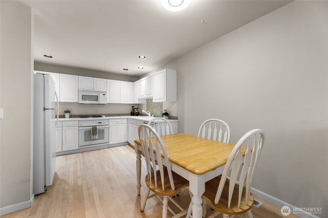 1439 NW 202nd Lane, Shoreline, WA 98177