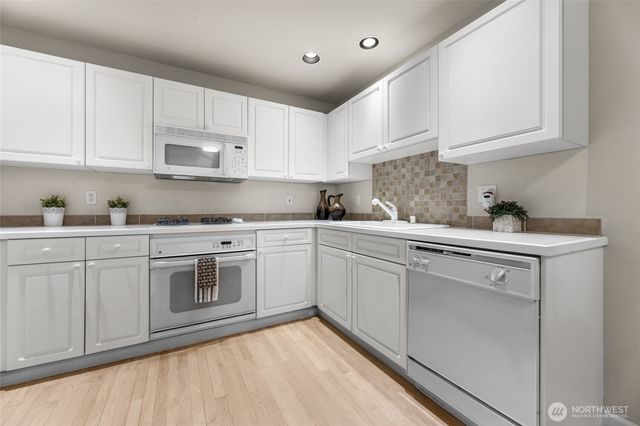 1439 NW 202nd Lane, Shoreline, WA 98177