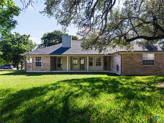 1909 Diamond Ridge Drive, Lampasas, TX 76550