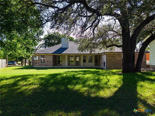 1909 Diamond Ridge Drive, Lampasas, TX 76550