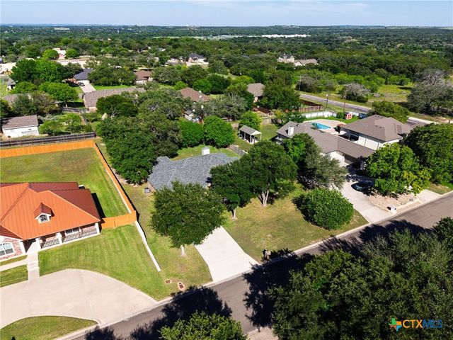 1909 Diamond Ridge Drive, Lampasas, TX 76550