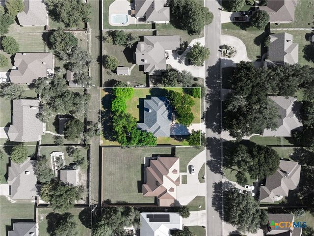 1909 Diamond Ridge Drive, Lampasas, TX 76550