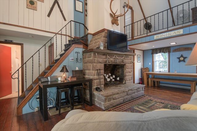 59 Zeller Camp Road, Grafton, VT 05146