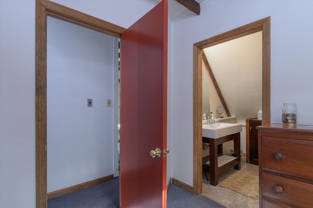 59 Zeller Camp Road, Grafton, VT 05146