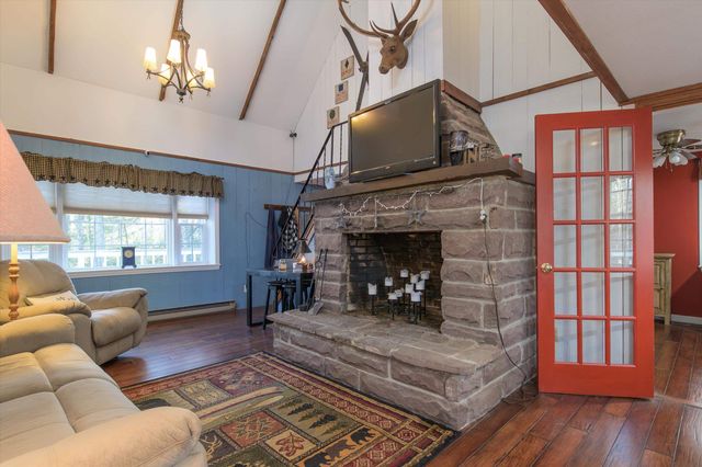 59 Zeller Camp Road, Grafton, VT 05146