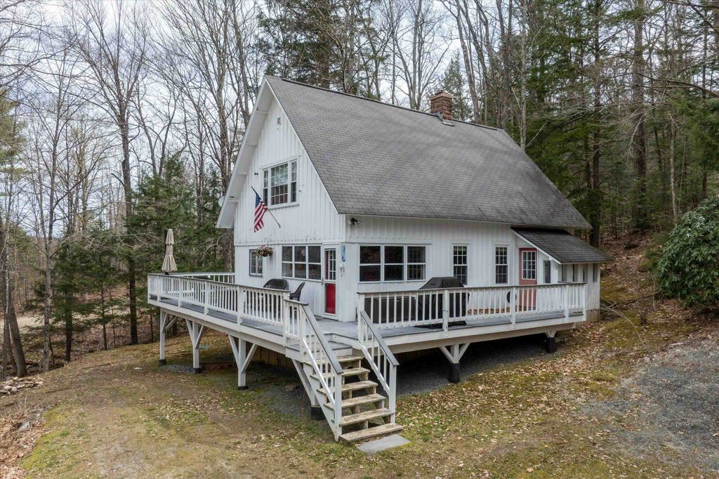 59 Zeller Camp Road, Grafton, VT 05146