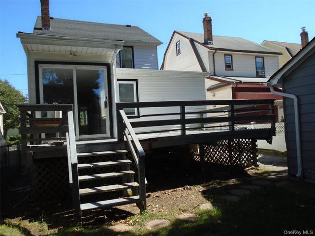 27 Starks Place Fl. 1, Lynbrook, NY 11563