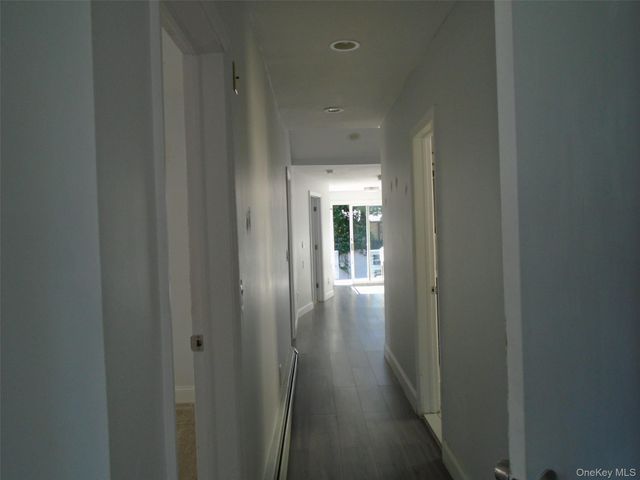 27 Starks Place Fl. 1, Lynbrook, NY 11563