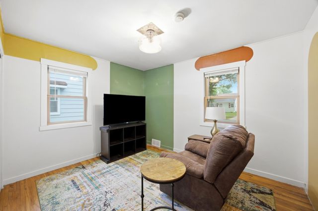 1529 3rd Street N, Fargo, ND 58102