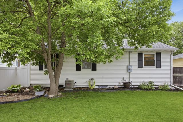 1529 3rd Street N, Fargo, ND 58102