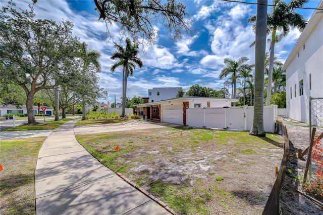 5006 W DICKENS AVENUE, Tampa, FL 33629