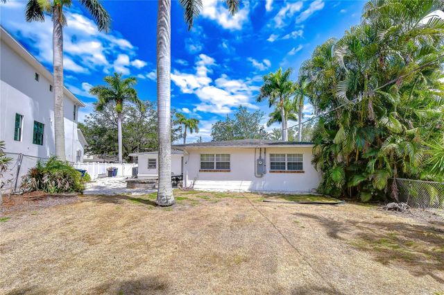 5006 W DICKENS AVENUE, Tampa, FL 33629