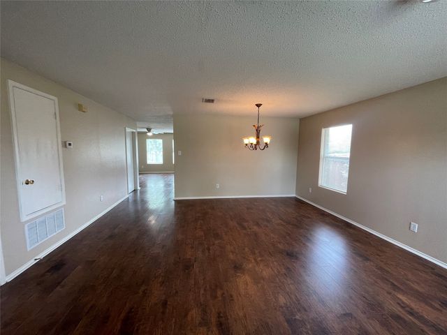 1420 Bumble Bee Drive, Lancaster, TX 75134