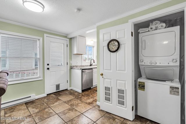 302 Beach Boulevard, Forked River, NJ 08731
