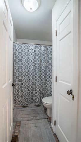 17 Nicholson Court, Centerville, OH 45459