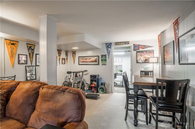 17 Nicholson Court, Centerville, OH 45459