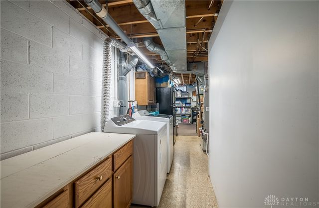 17 Nicholson Court, Centerville, OH 45459