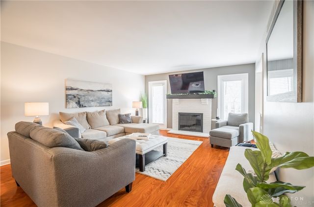 17 Nicholson Court, Centerville, OH 45459