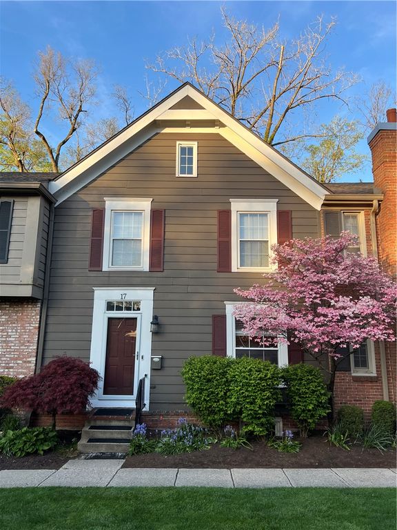 17 Nicholson Court, Centerville, OH 45459