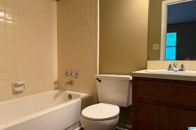 2420 HAMPSTEAD DRIVE, Birmingham, AL 35235