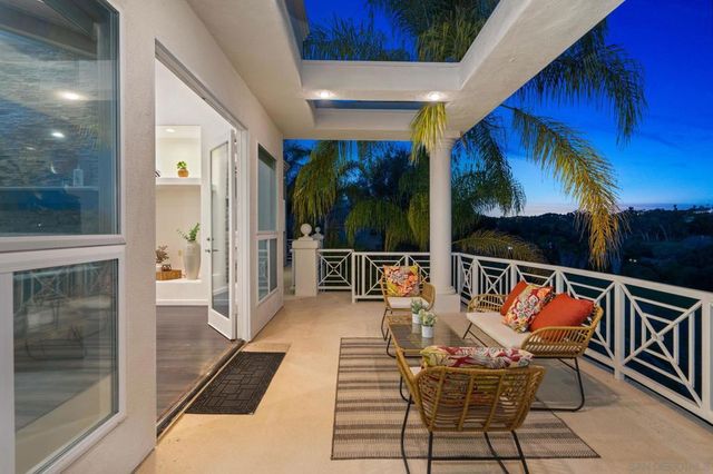 4462 Fallsbrae Rd, Fallbrook, CA 92028