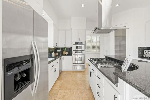 4462 Fallsbrae Rd, Fallbrook, CA 92028