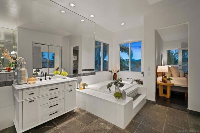 4462 Fallsbrae Rd, Fallbrook, CA 92028