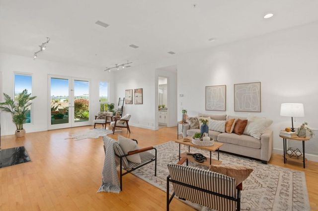 4462 Fallsbrae Rd, Fallbrook, CA 92028