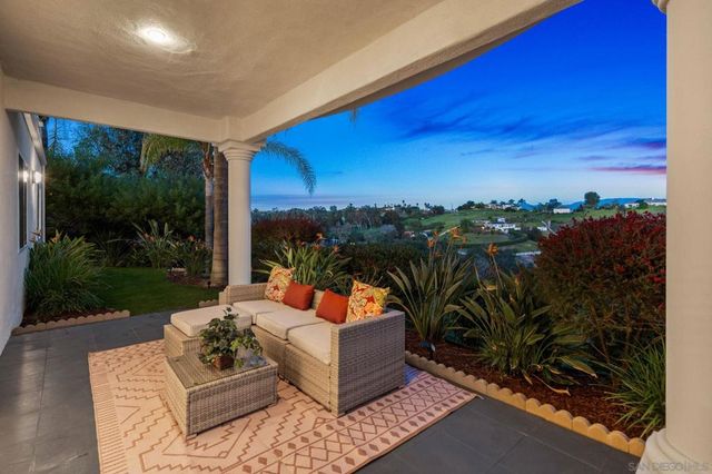 4462 Fallsbrae Rd, Fallbrook, CA 92028