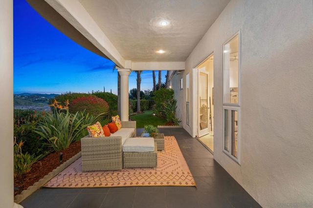 4462 Fallsbrae Rd, Fallbrook, CA 92028