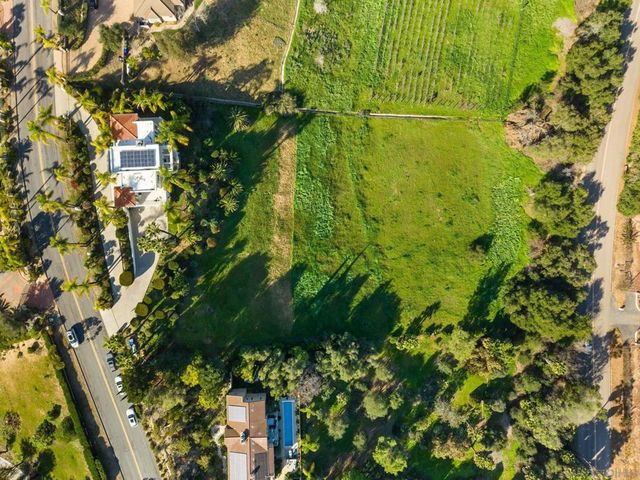 4462 Fallsbrae Rd, Fallbrook, CA 92028