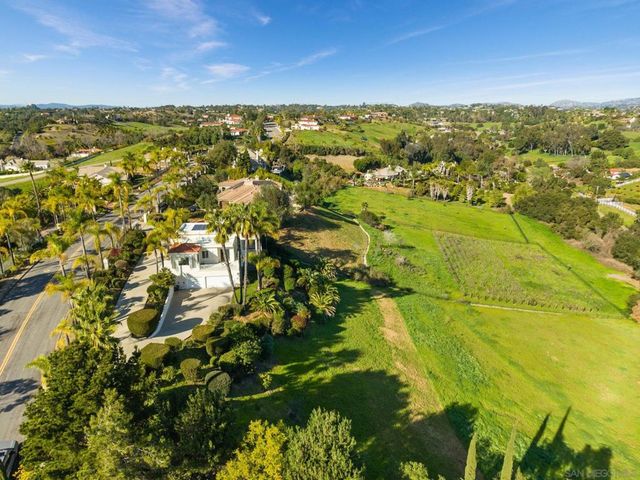 4462 Fallsbrae Rd, Fallbrook, CA 92028