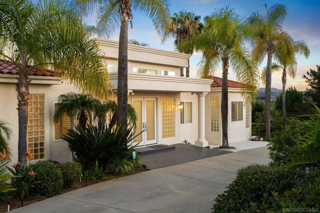 4462 Fallsbrae Rd, Fallbrook, CA 92028