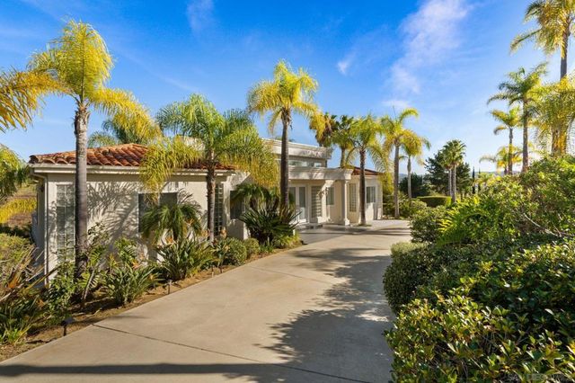 4462 Fallsbrae Rd, Fallbrook, CA 92028