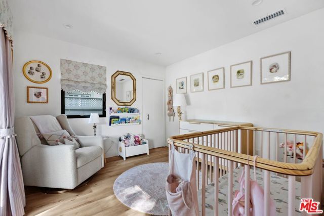584 N Lucerne Boulevard, Los Angeles, CA 90004