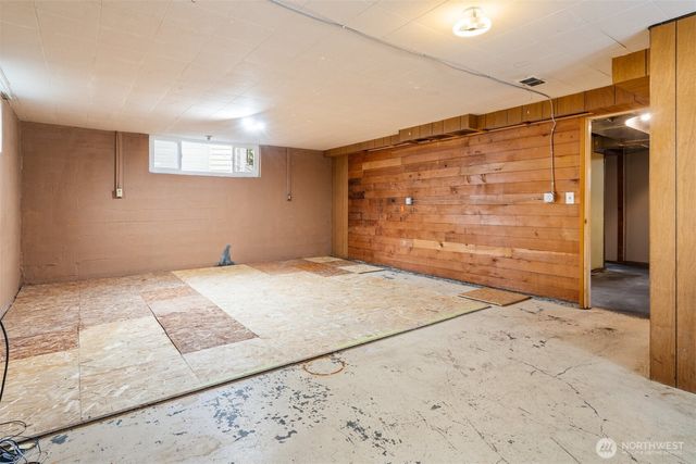 1205 NW Woodbine Way, Seattle, WA 98177